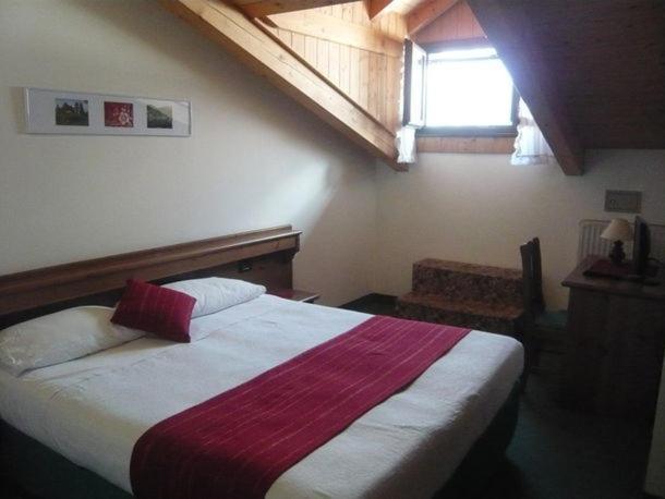Cadria Nature & Bike Hotel Lenzumo di Concei Room photo